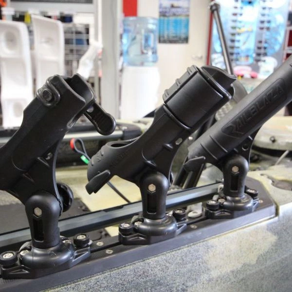 Railblaza TracLoader 90 Degree StarPort SureMount - Base 5 Railblaza TracLoader 90 Degree StarPort SureMount - Base – Image 3